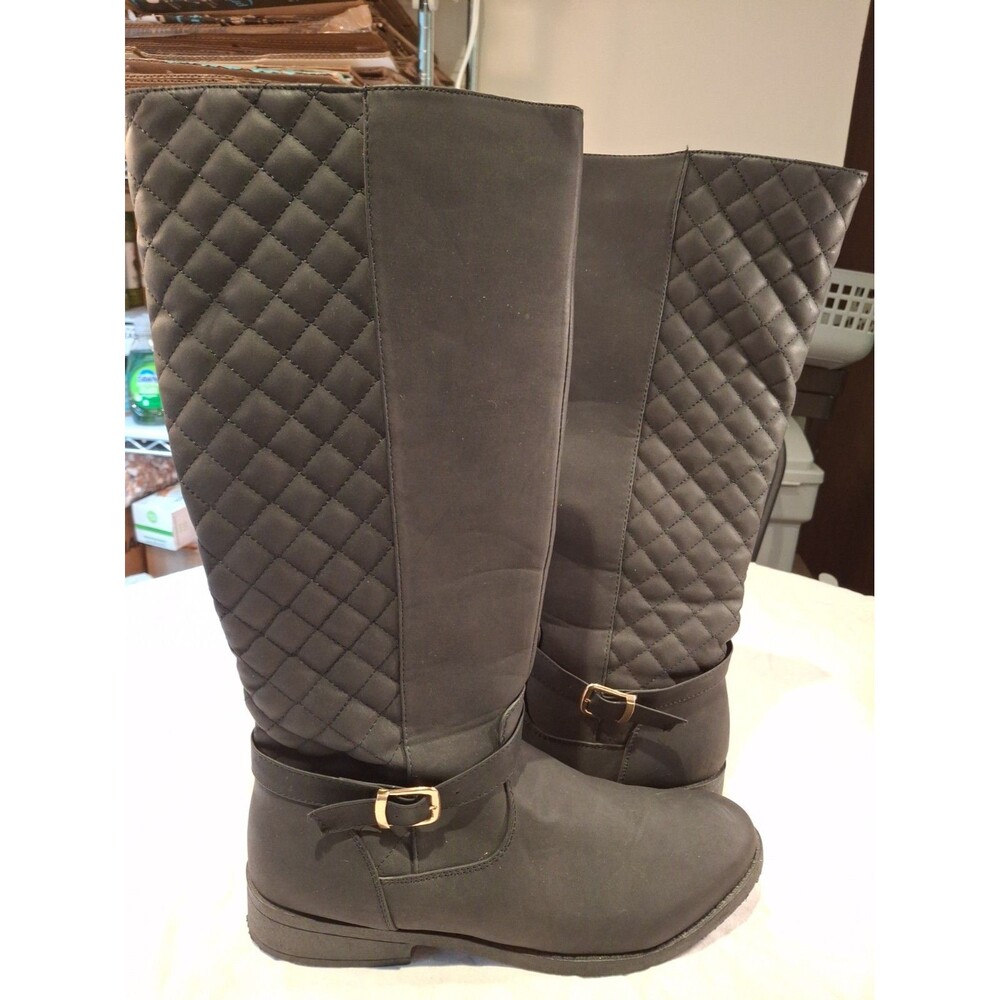 Weebo Women Size 11 Black Boots